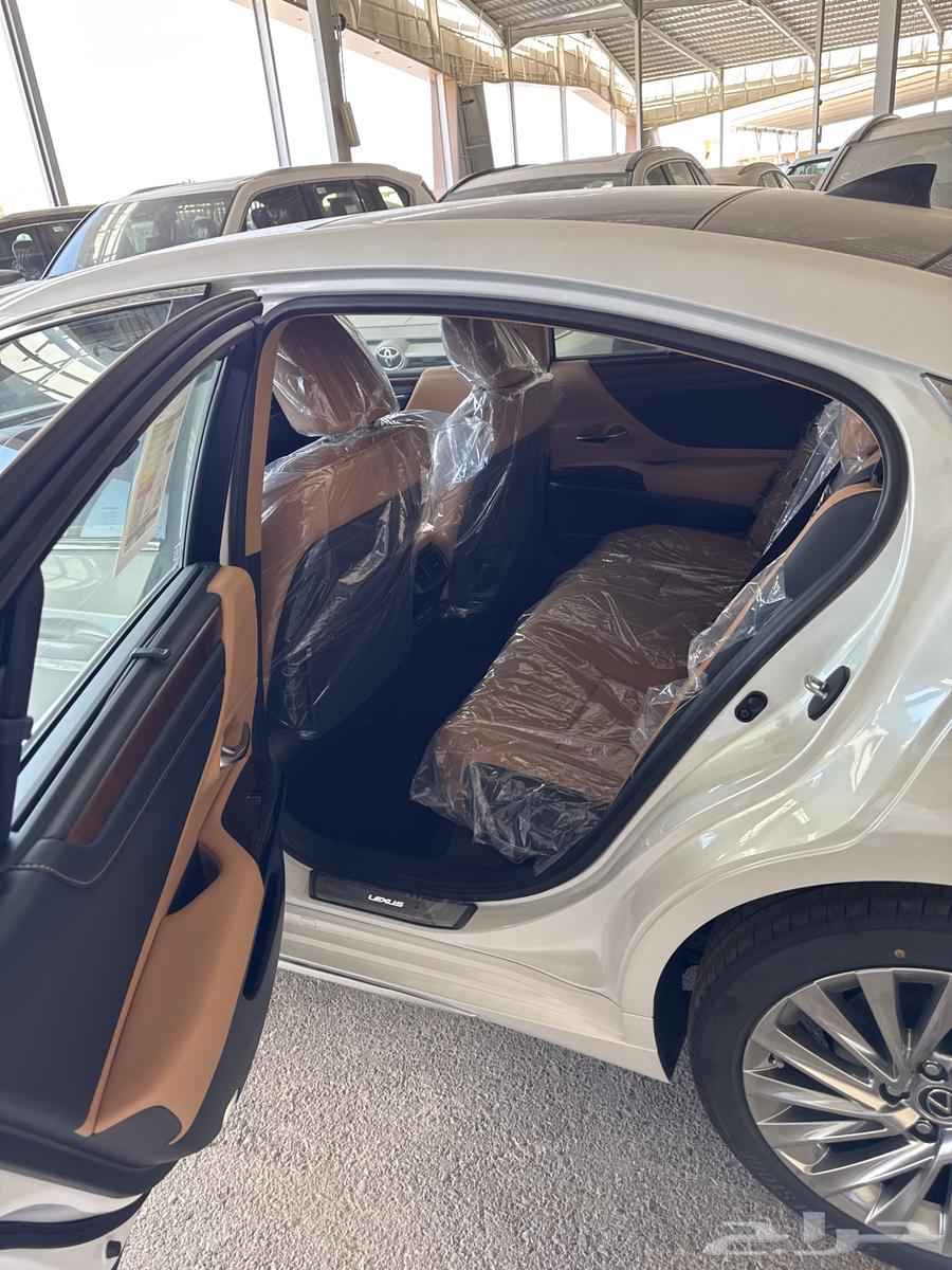 Lexus ES350 White63619709814786113