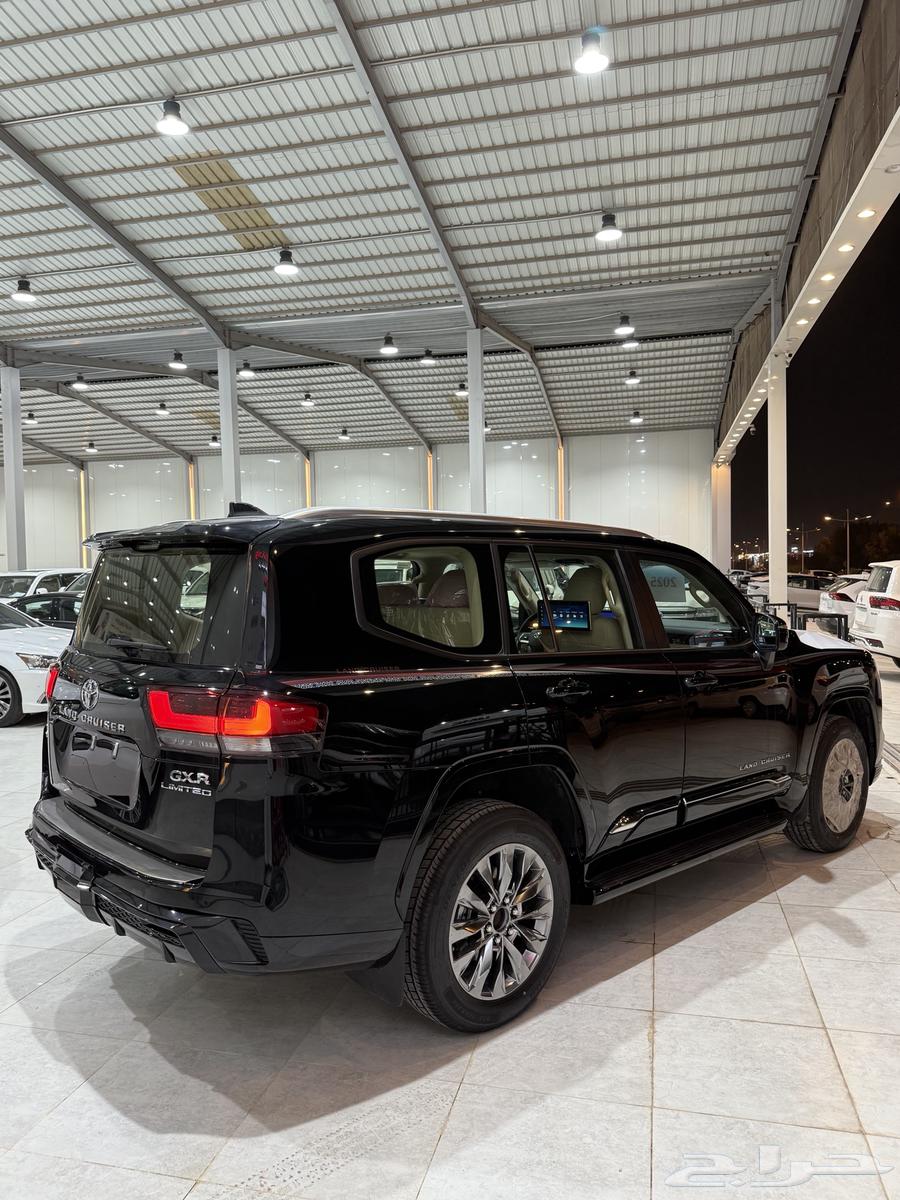 لاندكروزر GXR.S.2025 وارد الساير اصفار ( اقل سعر)63623866218113113