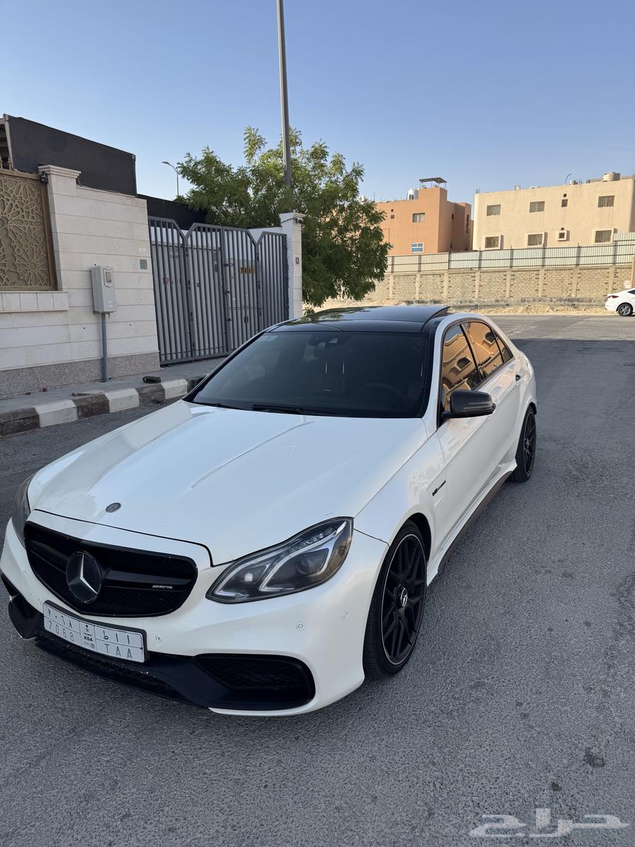 Mercedes E63 AMG 201263279972950657114