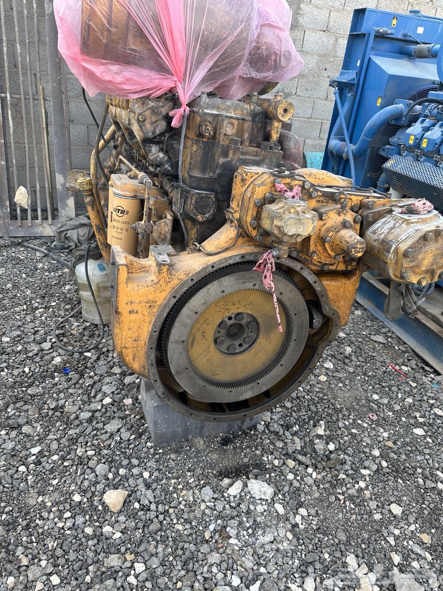 Komatsu 155 bulldozer engine63620395873665114