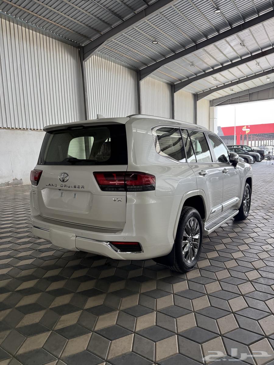 Land Cruiser VX 2025 Abdul Latif Jameel lowest price with card63623193121154113