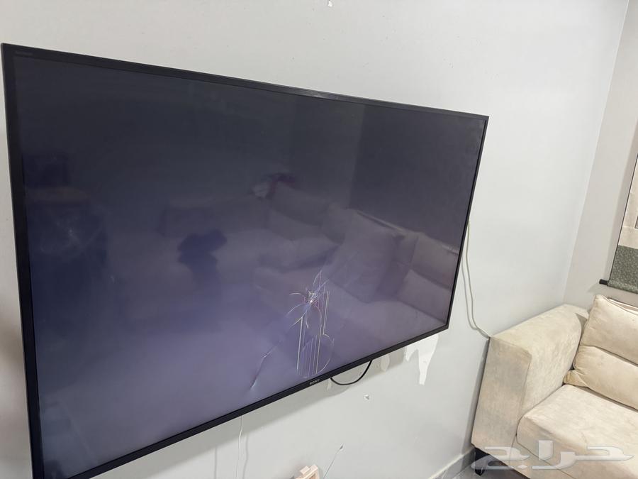 بوتجاز غاز 4 عيون و شاشة سوني 55 بوصة بها كسر636186687544341120
