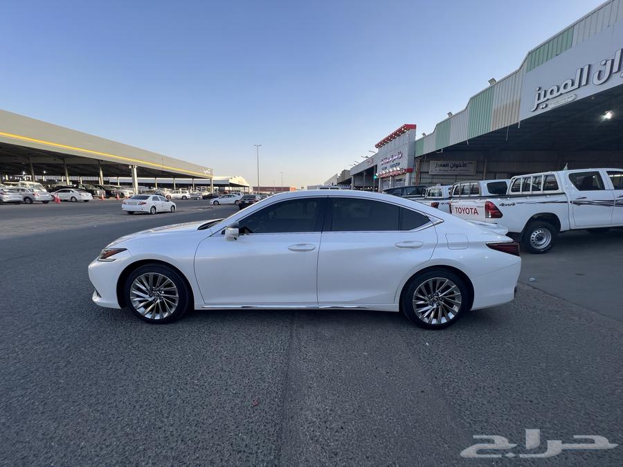 (Sold)63617978968451113