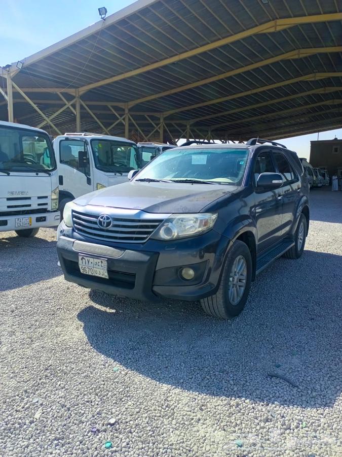 Toyota Fortuner Model 201363619029743105111