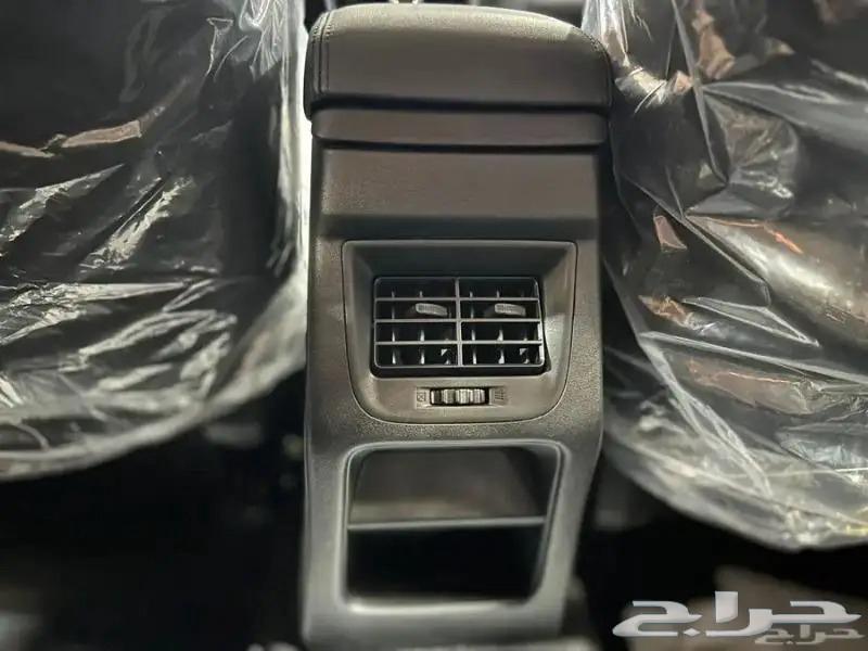 Toyota Urban 2025 Standard63654636370818114
