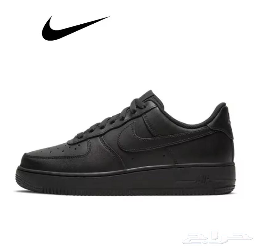 Limited quantity of original Adidas and Nike shoes only, and English leather bags63618587194115112