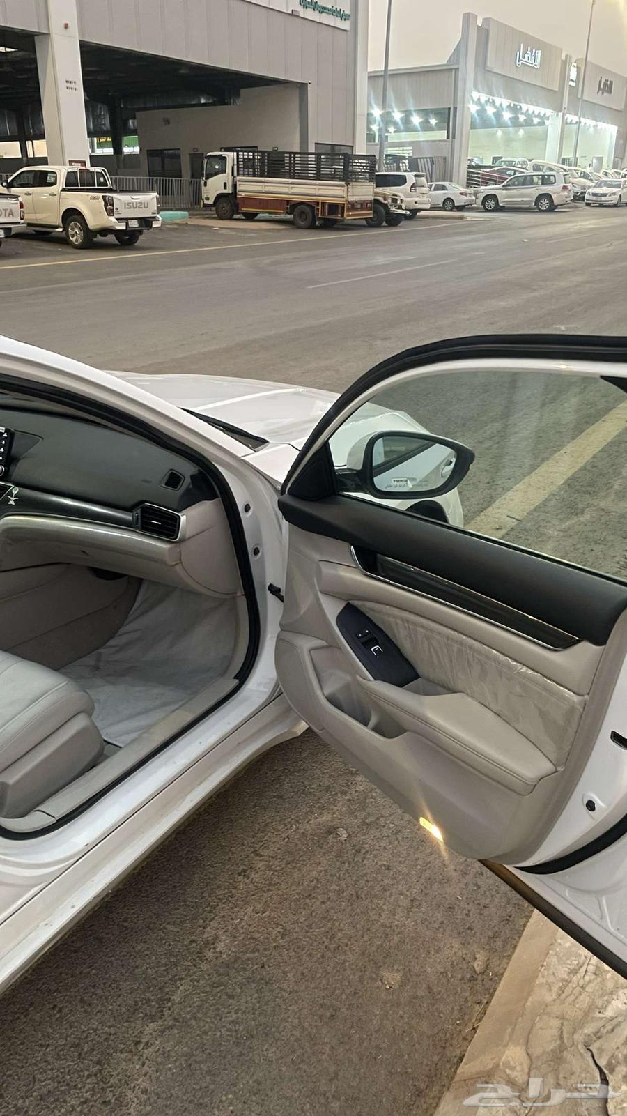 Honda Accord 2022, mileage 89 thousand, body from agency, engines in good condition63654899740545110