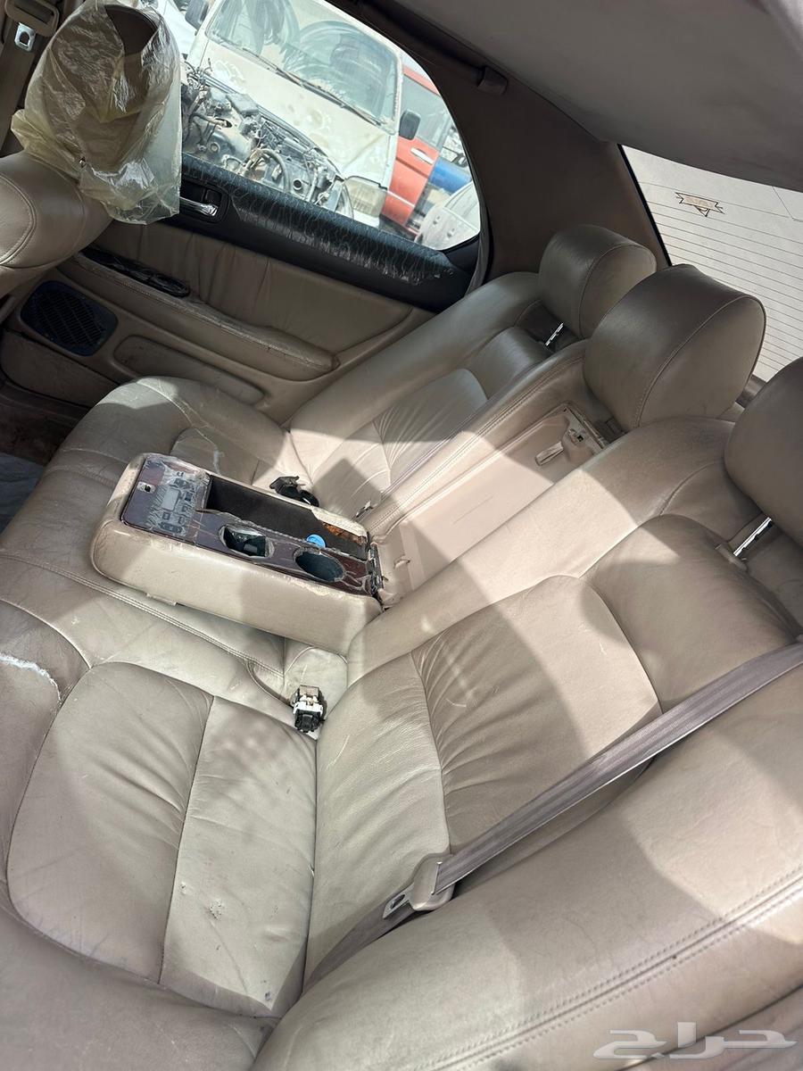 قطع تشليح للبيع لكزس 97 400Ls63654904301057114