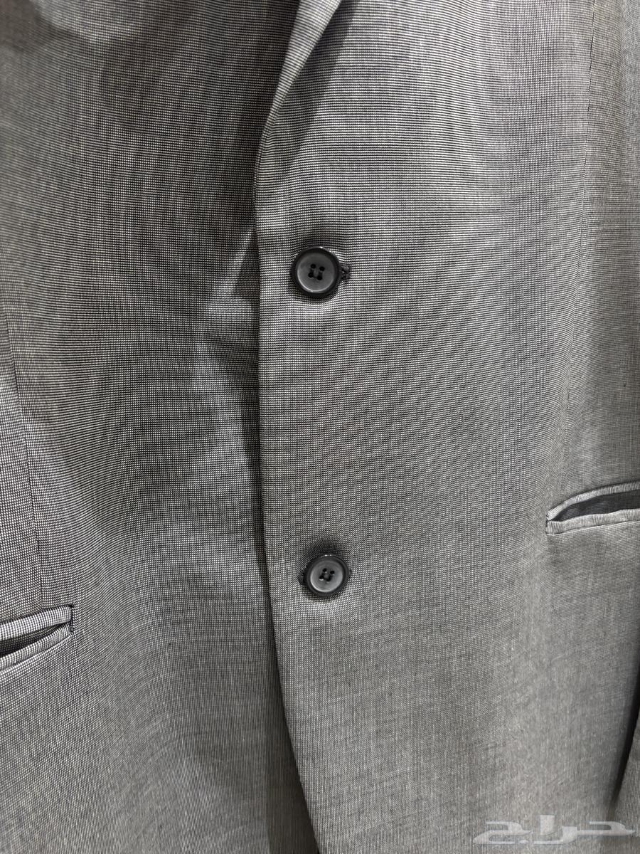 بدلة مع بنطلون hugo boss مقاس 6063618774994819114