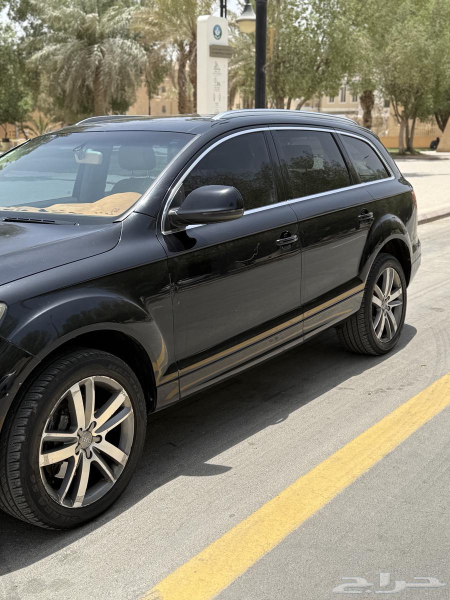 Audi Q763654658943745111