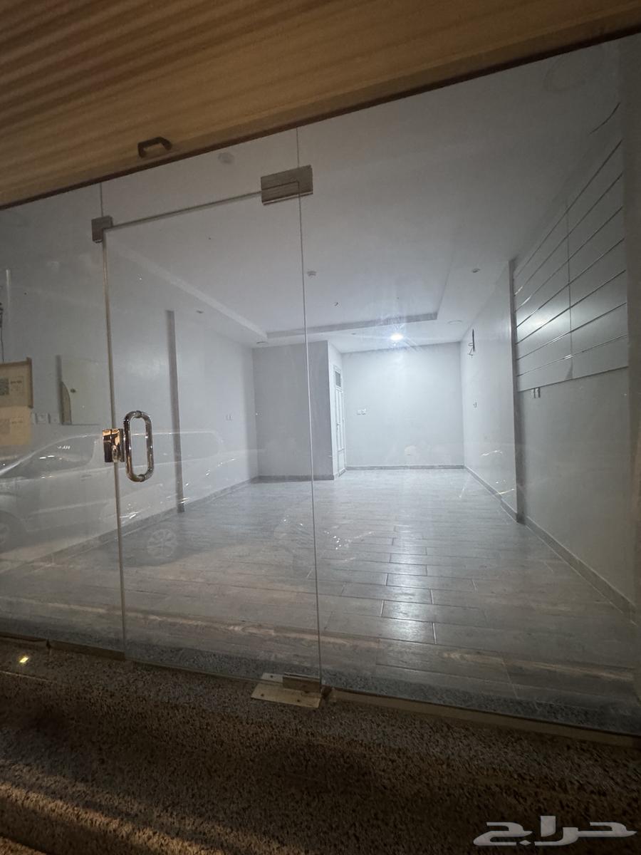 للايجار محل تجاري بموقع ممتاز وحيوي63611860687617111