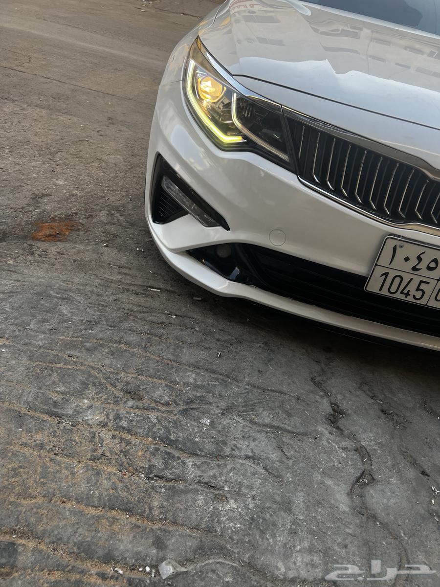 Daytime lights change63654907789443110