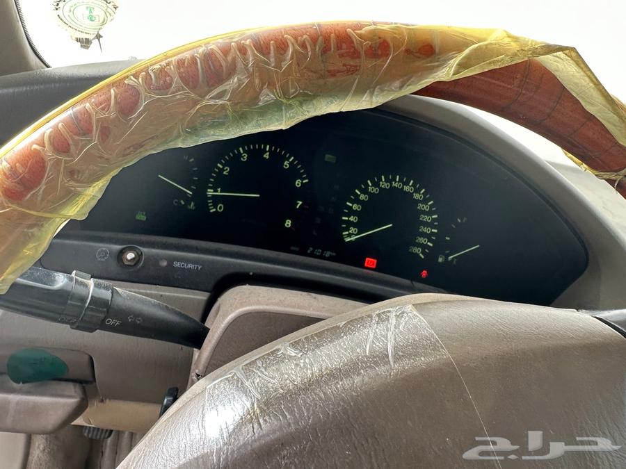 قطع تشليح للبيع لكزس 97 400Ls63654904301057113