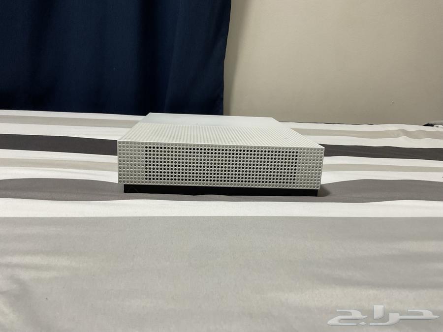 Microsoft Xbox one s (white) with a power port no (HDMI)63618952203009114