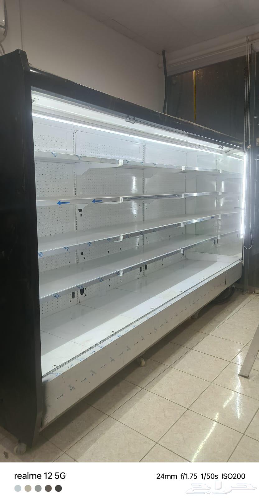 Refrigerated display cases with new Italian, Thai, Spanish motors63618874488961111