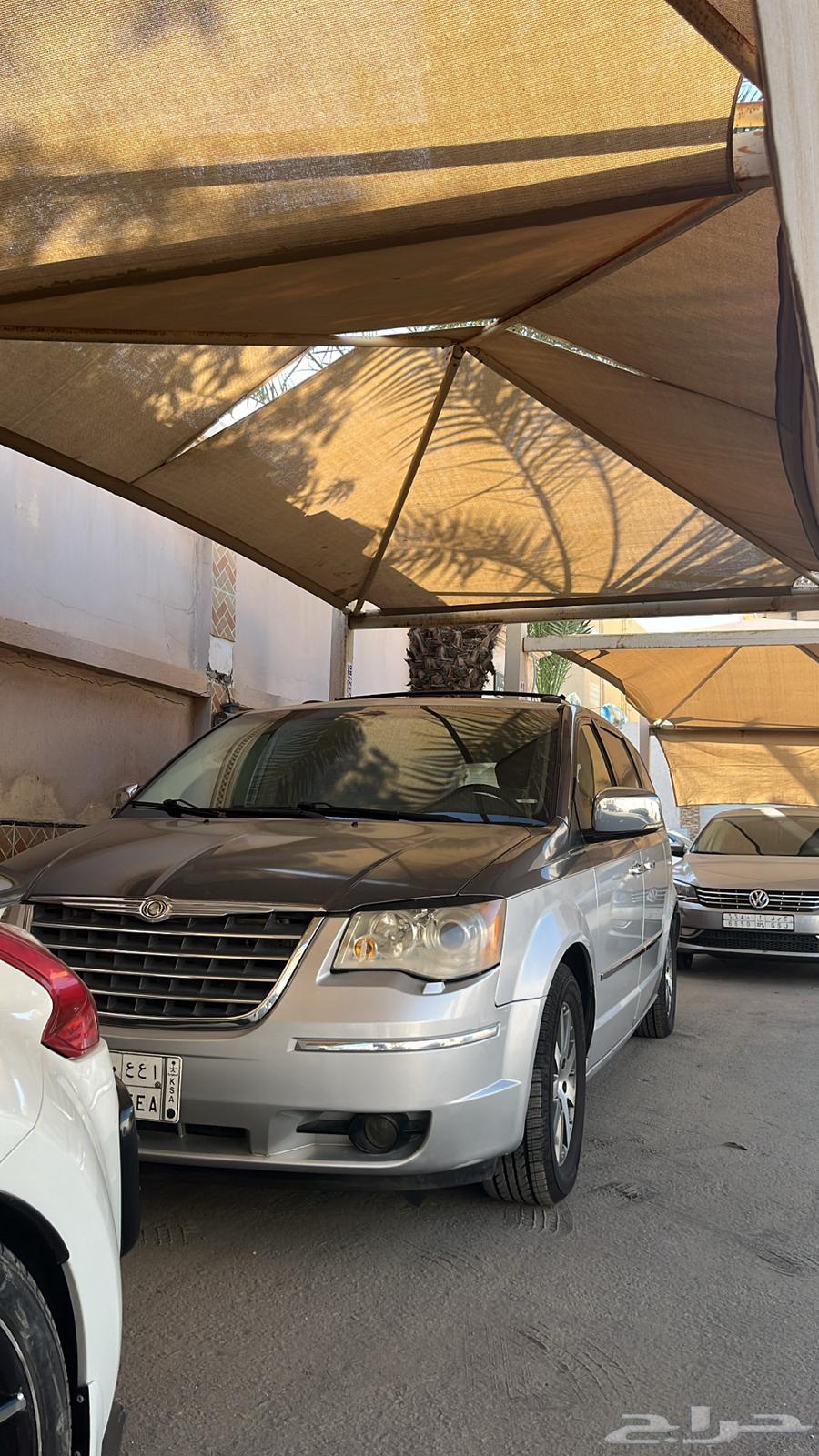 كرايزلر - جراند فوياجر فل كامل (مخزن)63655056156033110