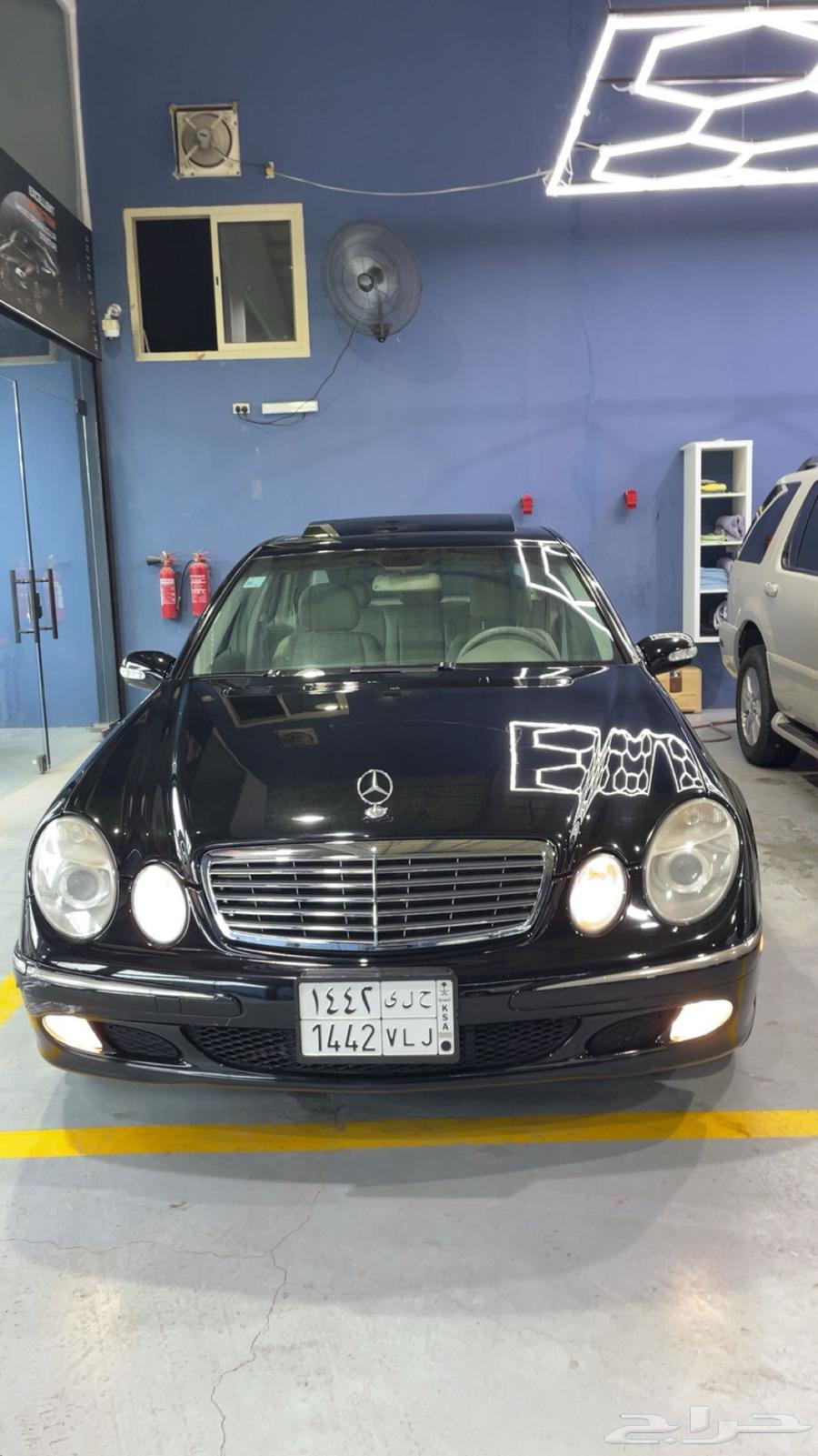 للبيع مرسيدس اي مديل 2006 350الون اسود البدي في رشوش متفرق63655058719746113