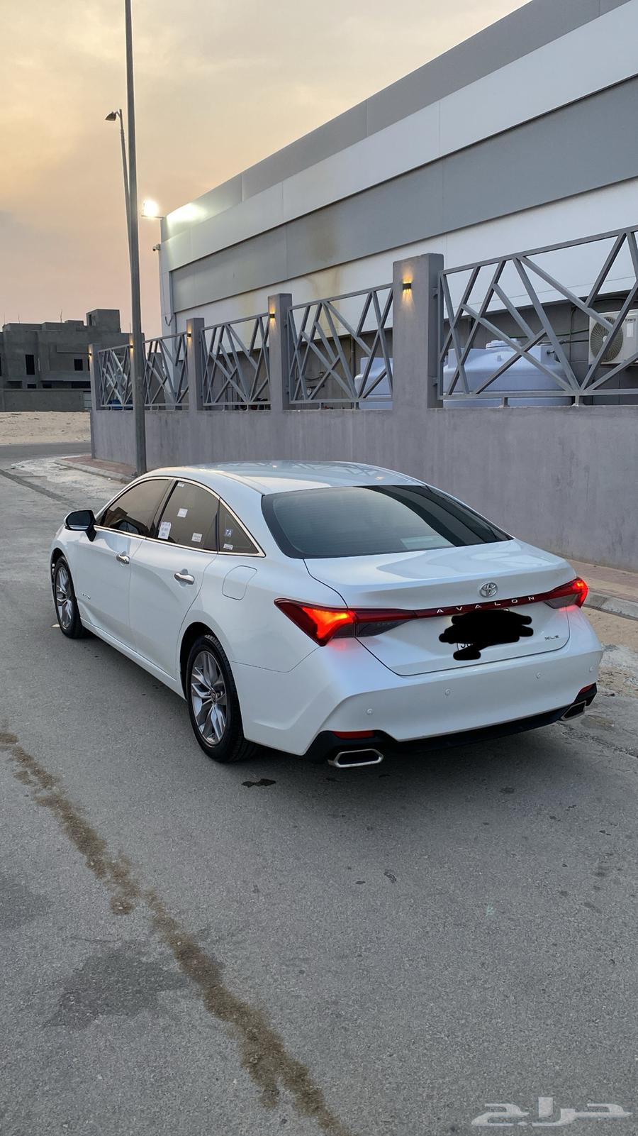 افلون XLE 2022 67KM63655055374595112