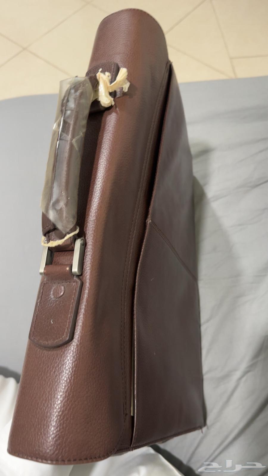 Rare Luxury Bag Gifted by Saudi Aramco on the Occasion of 75 Years63621676639617114