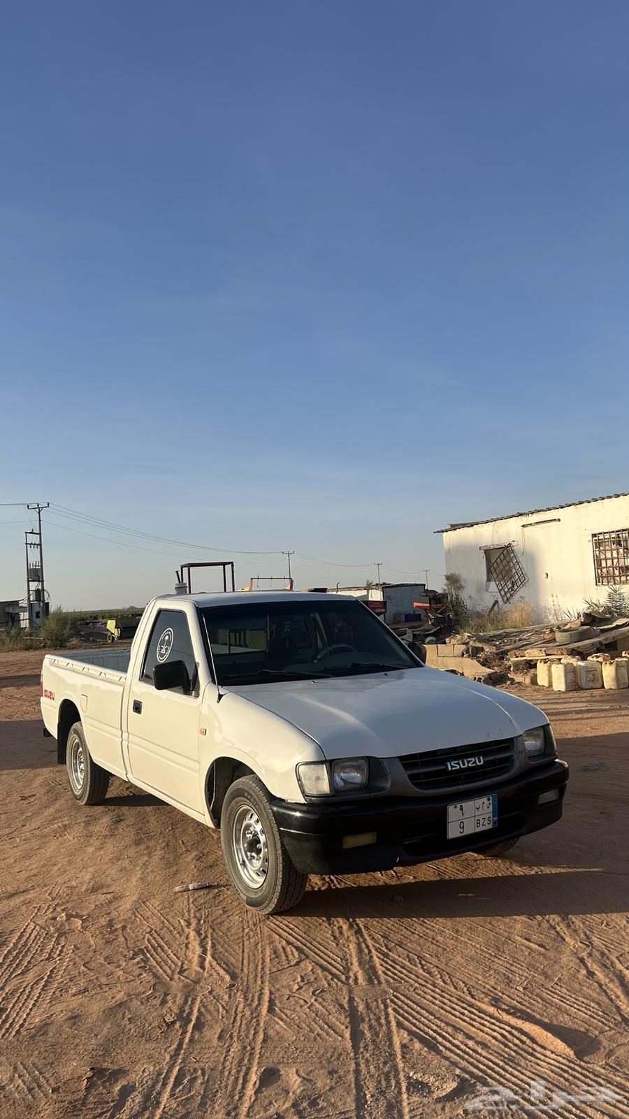 Isuzu car63654926751233111