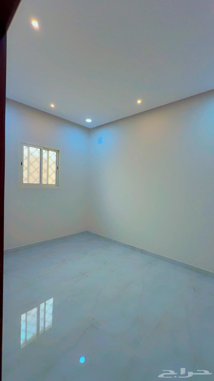للبيع دور مساحة 500 شارع 20 شمالي عل مرافق بريدة السلمانيه63611862818817113