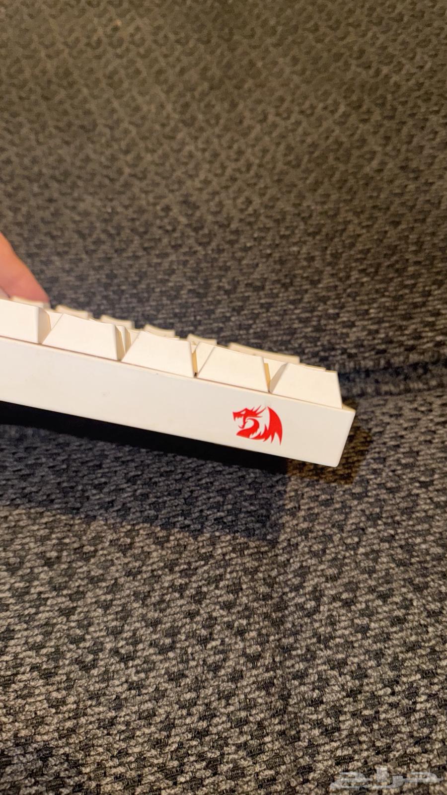 Redragon White Keyboard K530 Pro 60% Brown Switch and White Glorious Model O Mouse63622794234882111