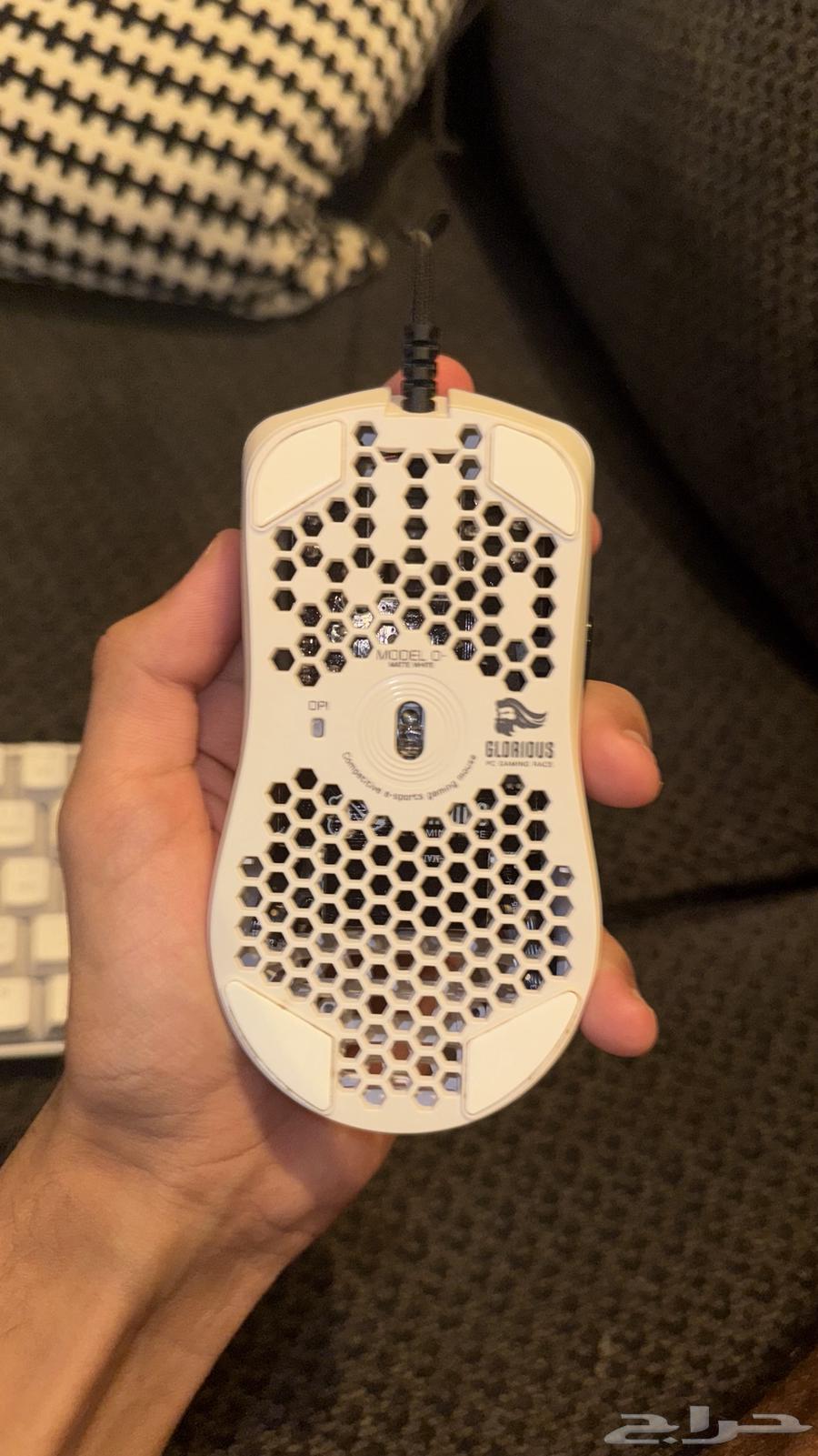 Redragon White Keyboard K530 Pro 60% Brown Switch and White Glorious Model O Mouse63622794234882112