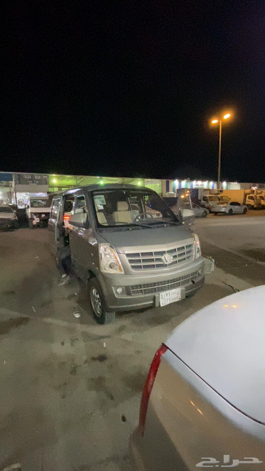 فان بضاعه للايجار63654922520067111