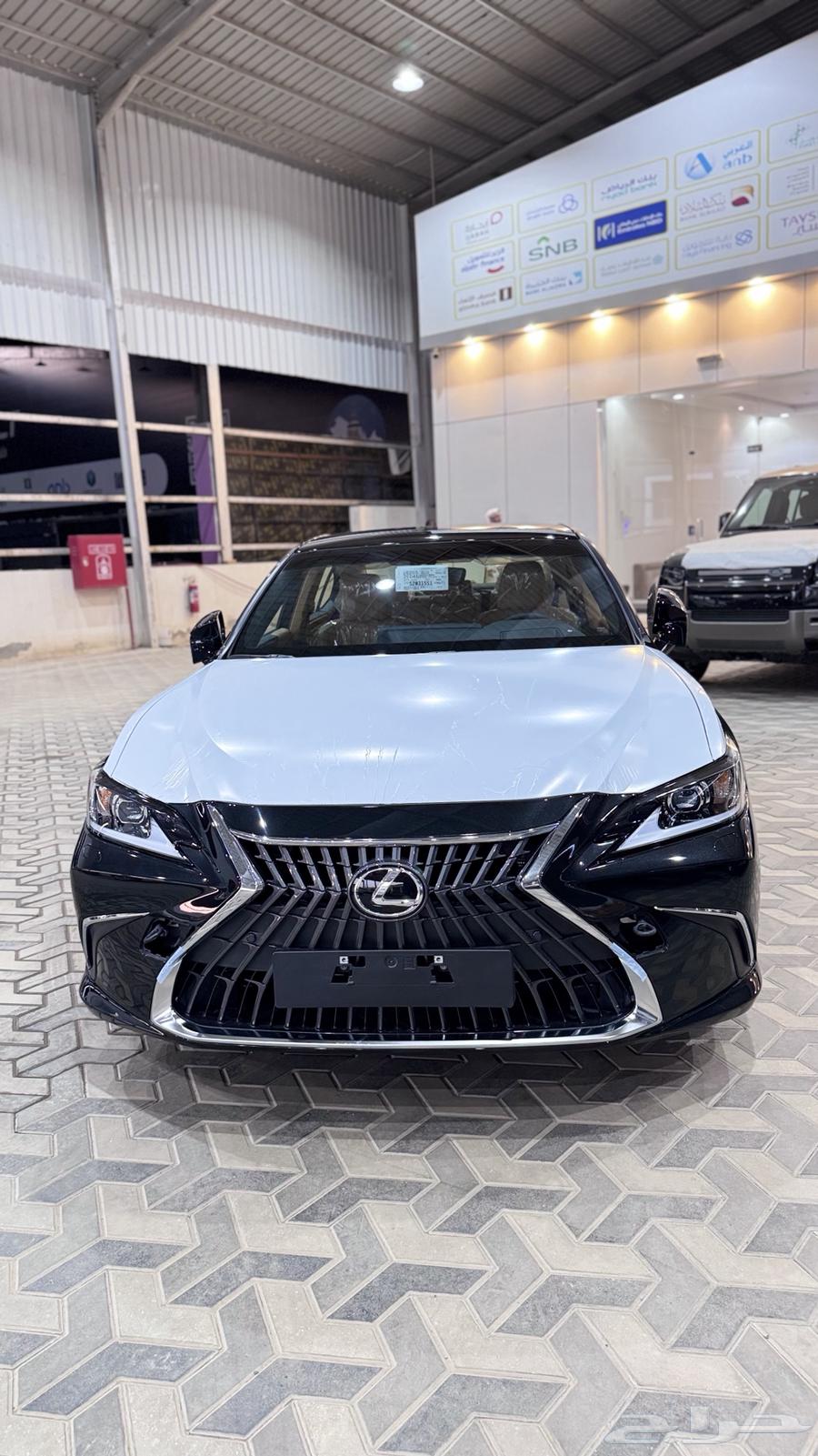 Lexus ES 350 Half Full Premium 202563654914749825112