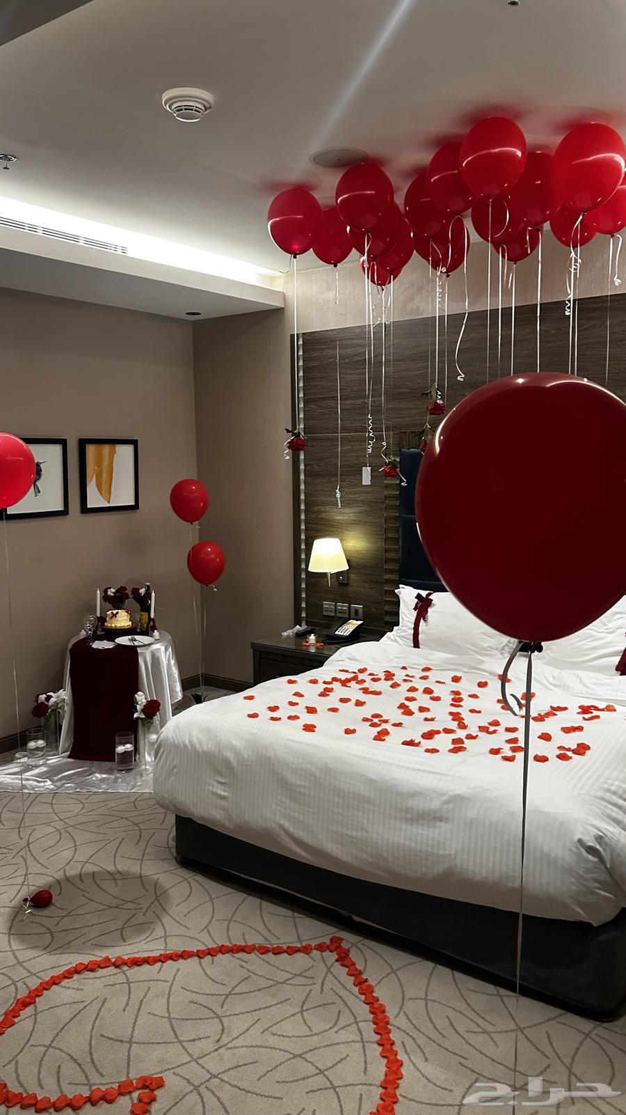 Anniversary Decoration Offers63618960606977114
