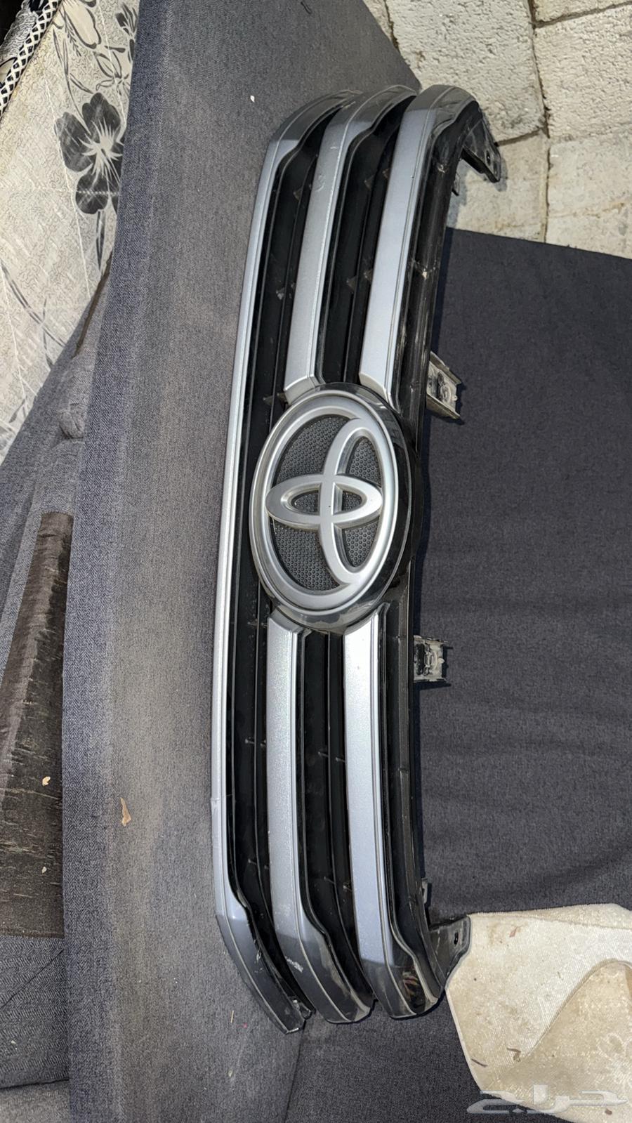 Front grill for 2016 Hilux agency63655057322881110