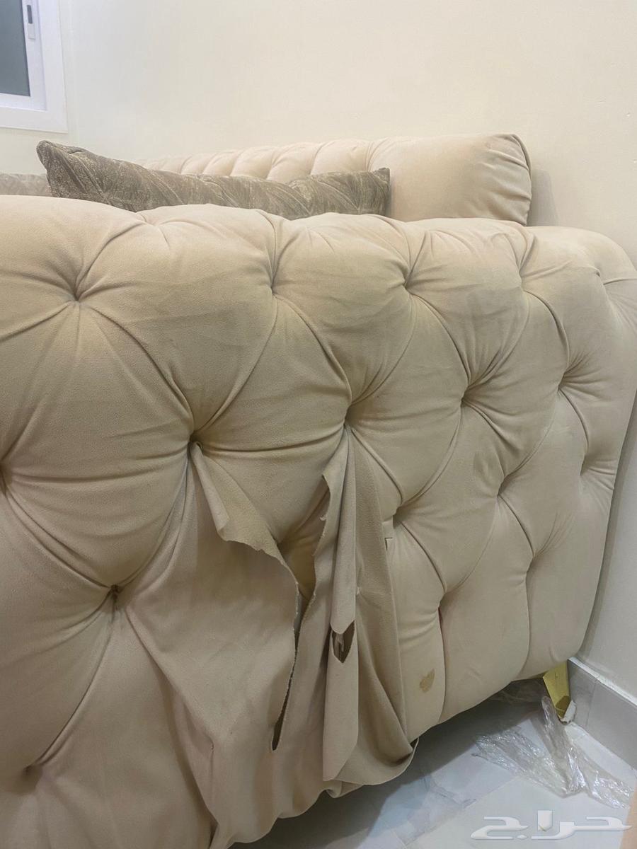 كنبتين للبيع كل وحده مترين ونص تقريبا63625024456193111