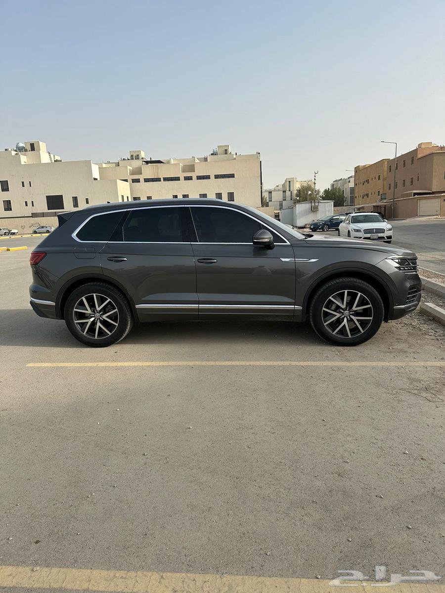 فولكس واجن طوارق Volkswagen Touareg Highline V6 201963655055248514113