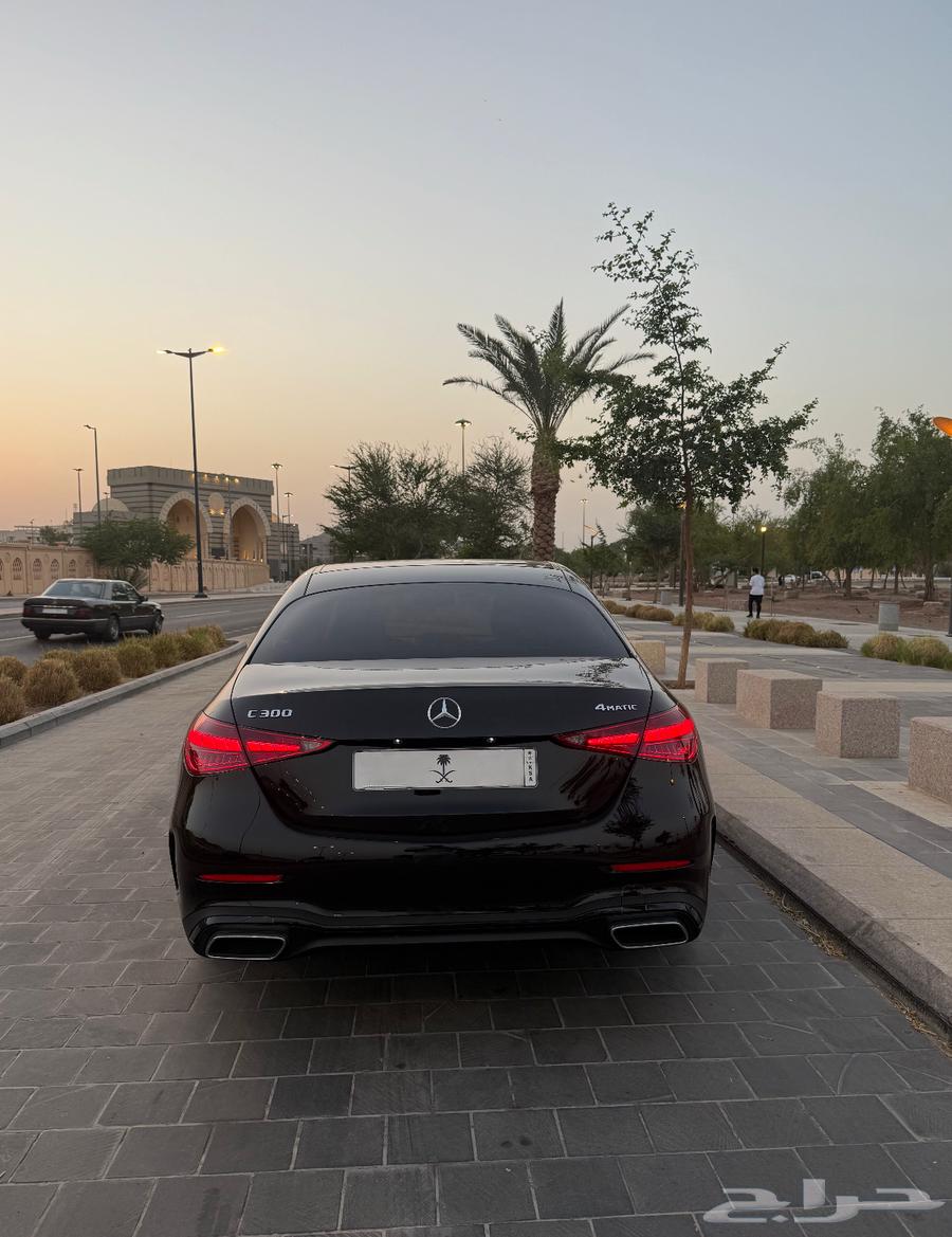 للبيع مرسيدس Mercedes C300 2023   وارد امريكا   ممشى قليل63654918077185111