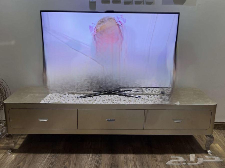 TV Table and Sofa63621839603970111