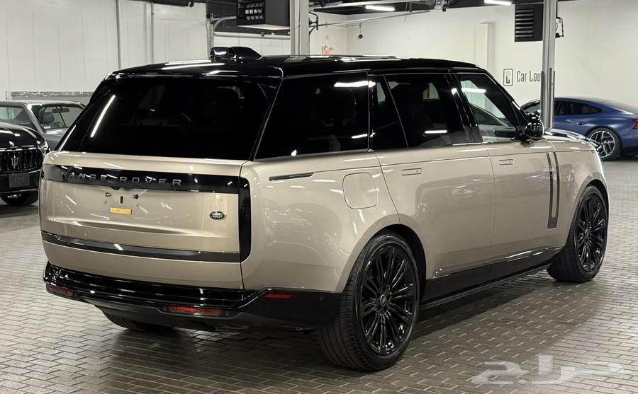 رانج روفر فوج SE LWB 2023 بسعر مميز63654914057473114