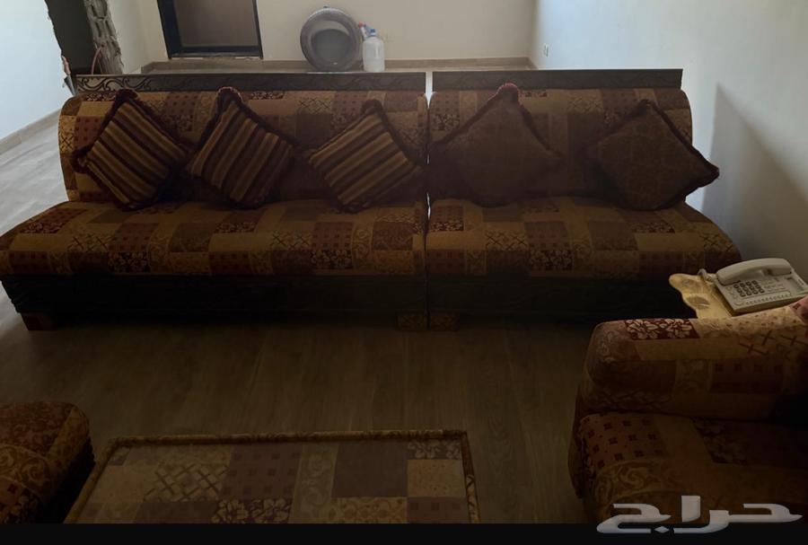 Sofa for sale with table, large set for approximately 12 people, in good condition63625197163395111
