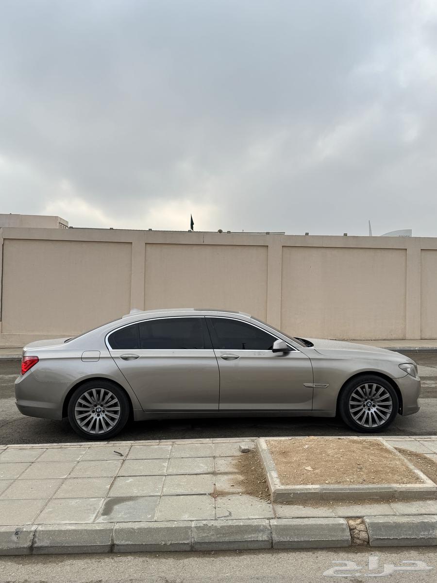 BMW 7 Series 730li 201263654922115201111