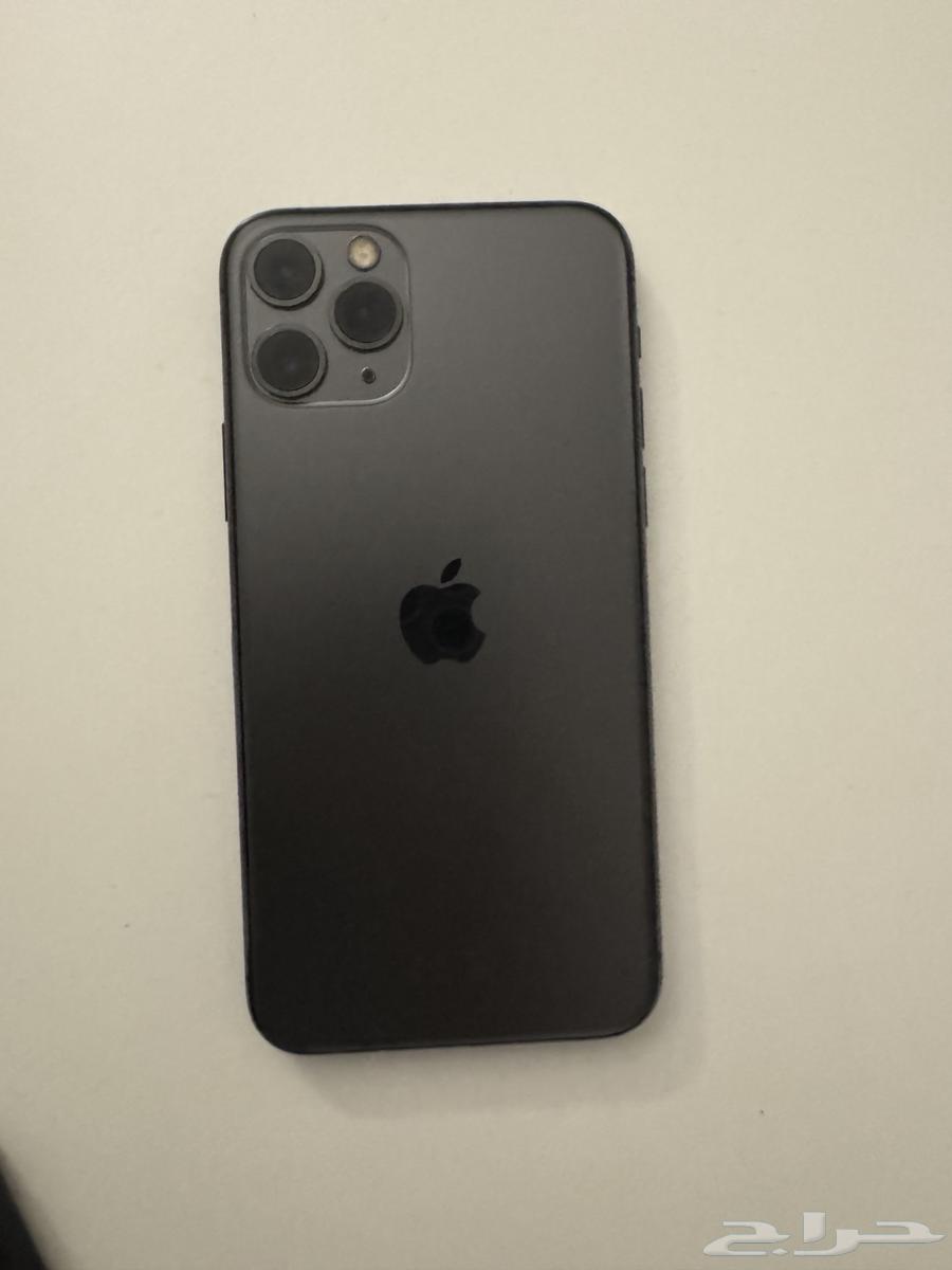iPhone 11 Pro63624621466754112