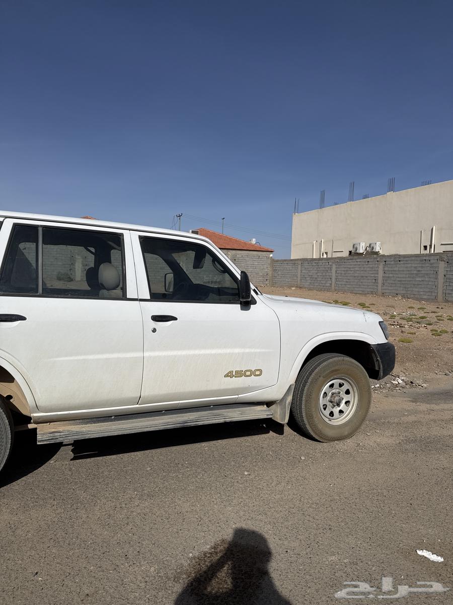 جيب باترول 2002 نضيف63655045061763110