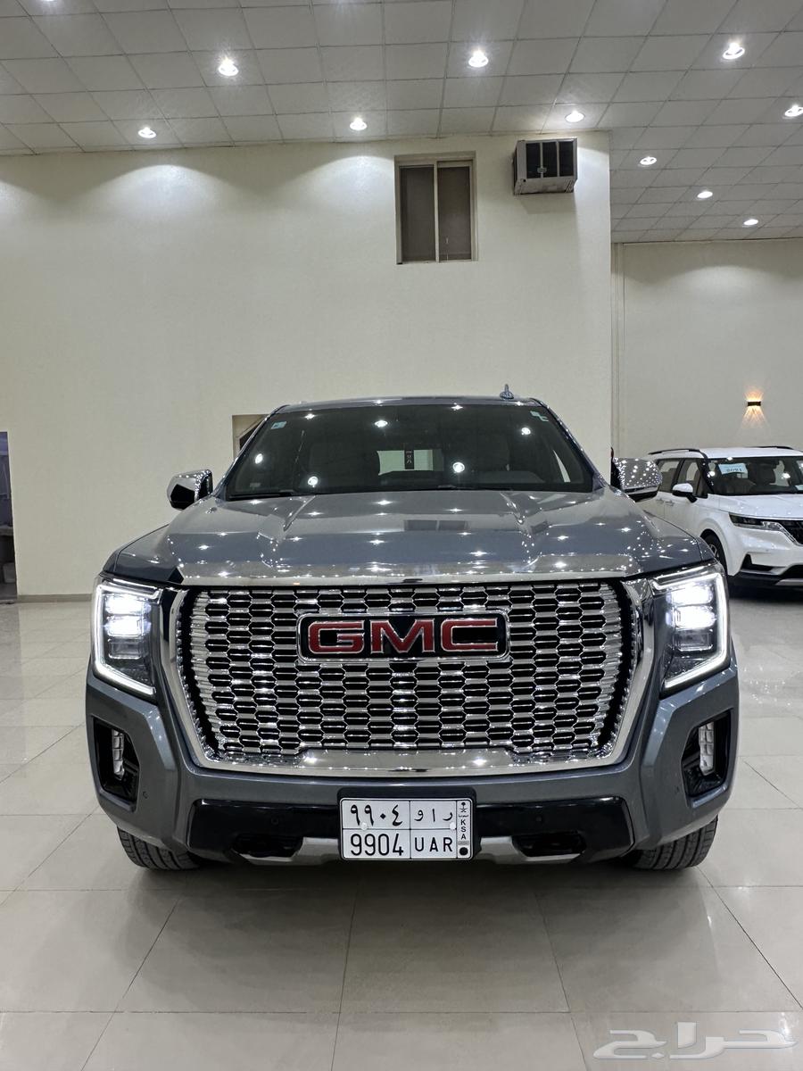 GMC Yukon SLE 2021 model, car mileage 105, engine and transmission in excellent condition63654917841409114