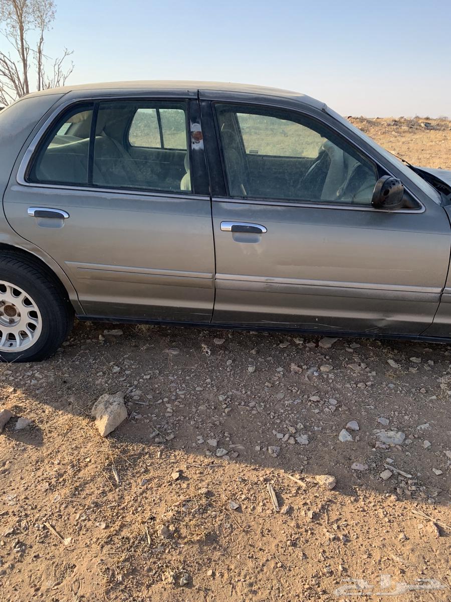Ford Crown 200063654927789187110