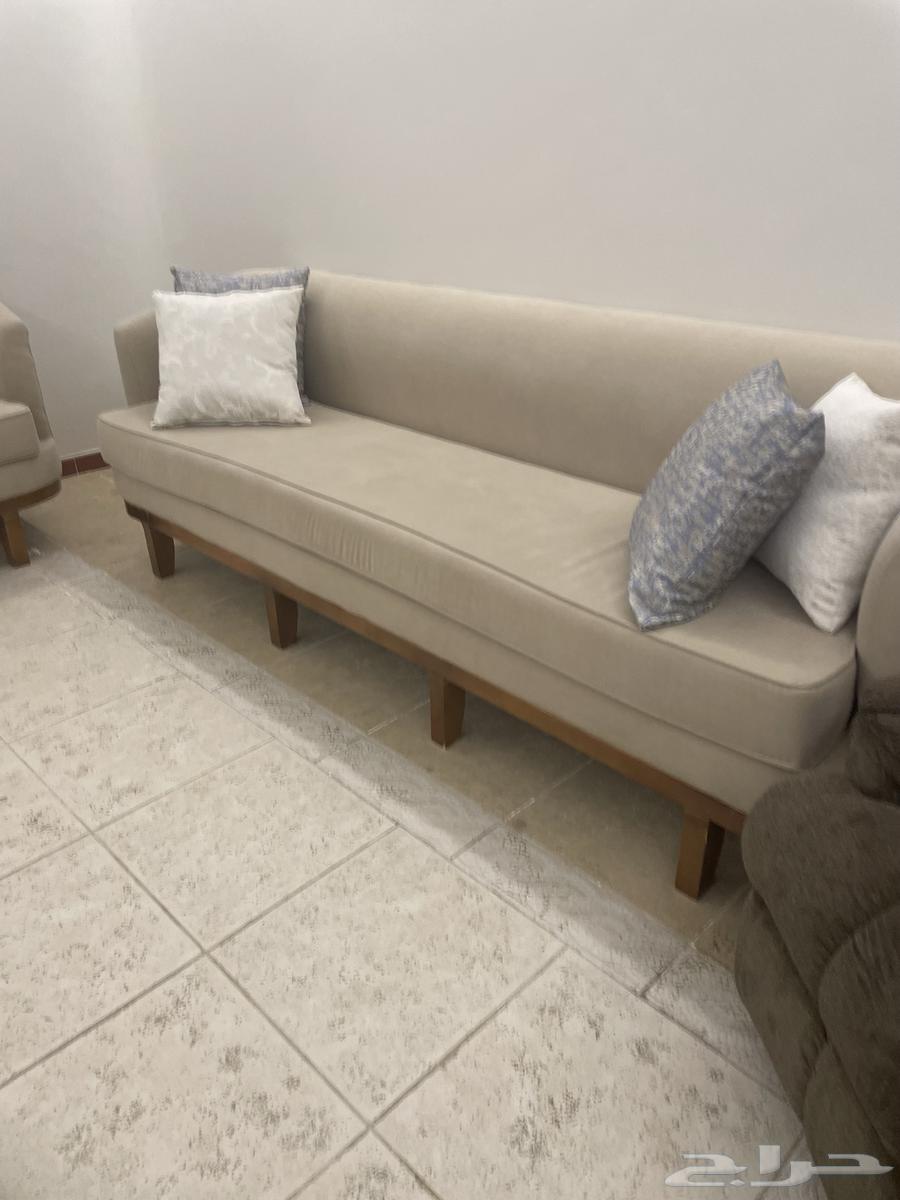 New sofa, used for two months with light usage63624942892162111