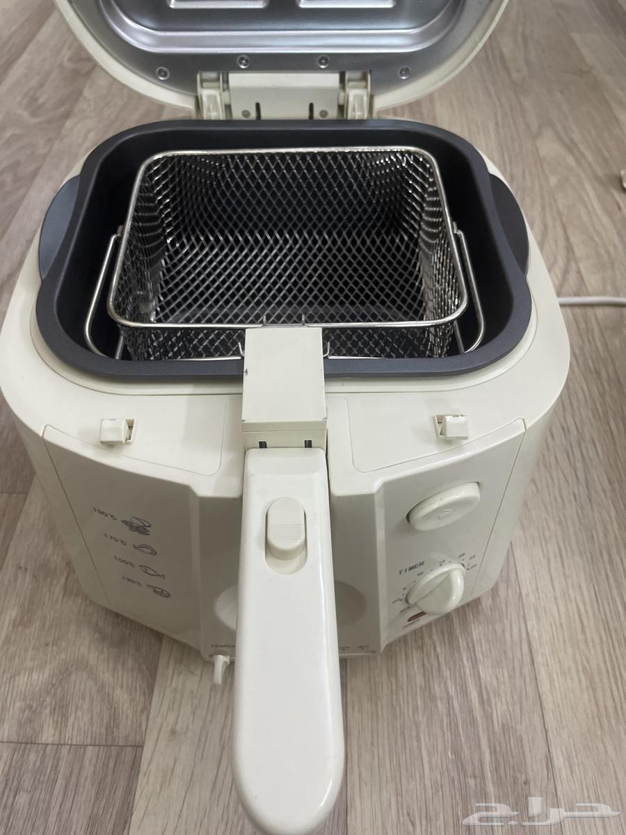 Chicken fryer, fish fryer, samosa fryer, and all fryers, plus chicken and meat grinder63621678608770112