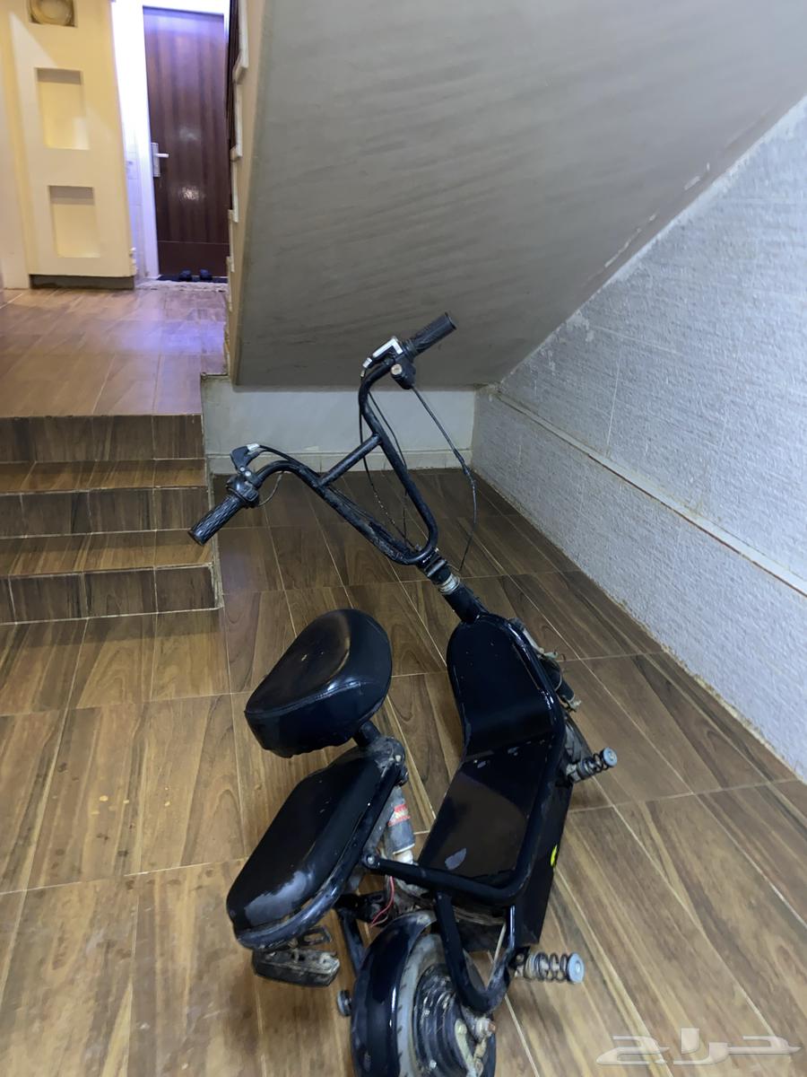Clean scooter with speed around 7063624705395330112