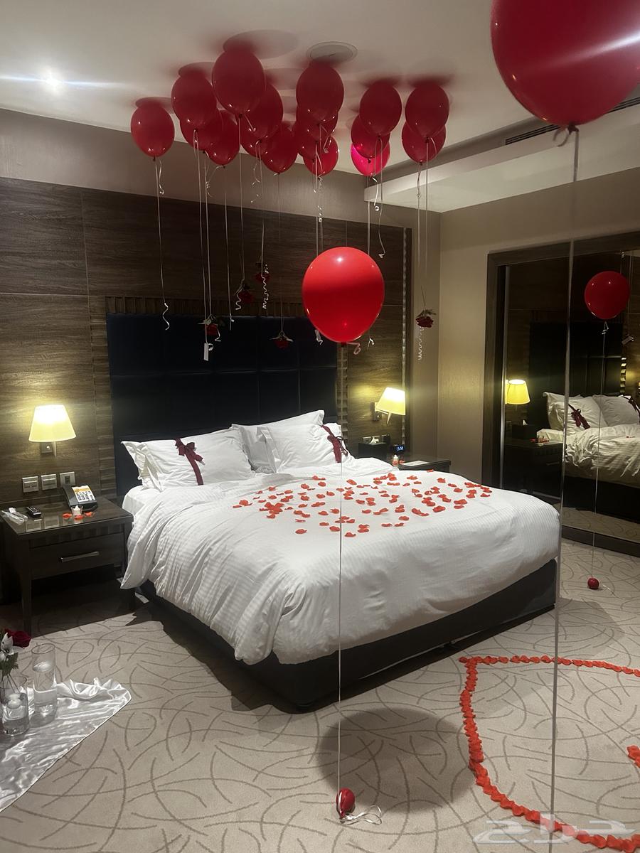 Anniversary Decoration Offers63618960606977113