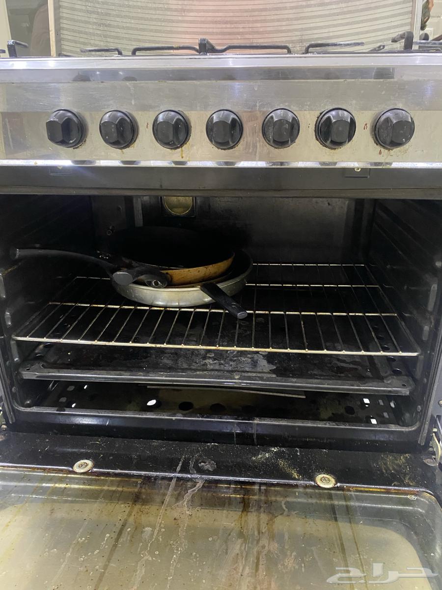Clean kitchen oven63620337865090112