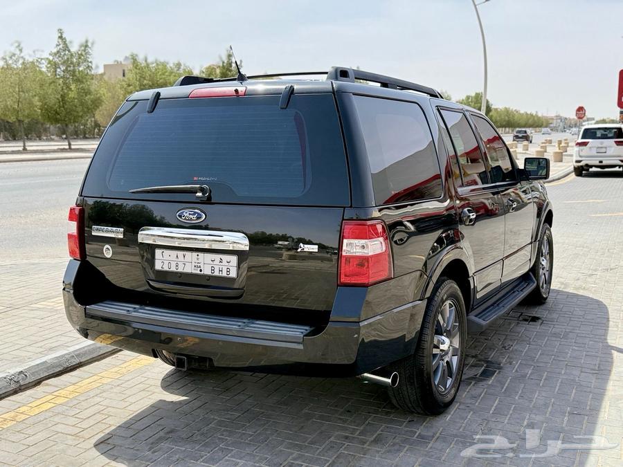 للبيع فورد اكسبديشن نظيف جدا63617980854529114