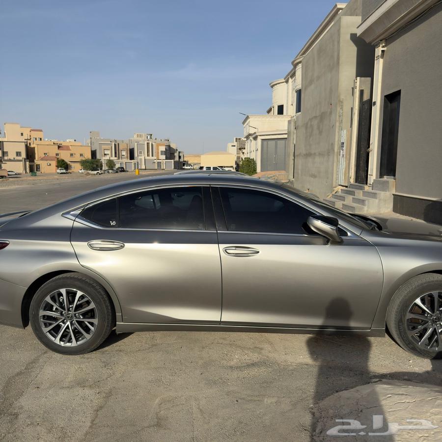 لكزس ES300 هايبرد 202463655058006913114