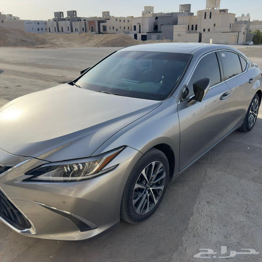لكزس ES300 هايبرد 202463655058006913110